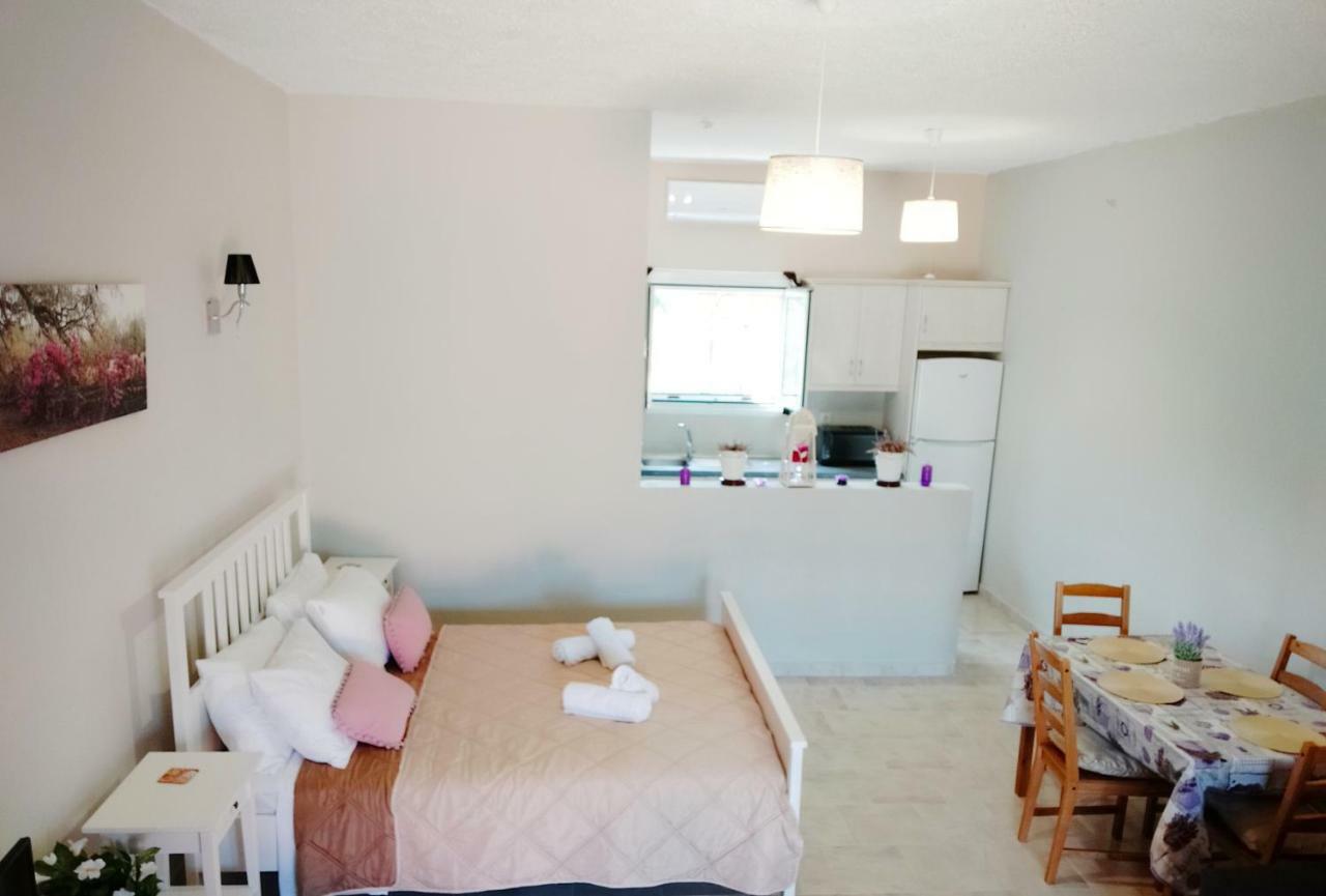 Amaryllis Boutique Apartments Moraitika Zewnętrze zdjęcie